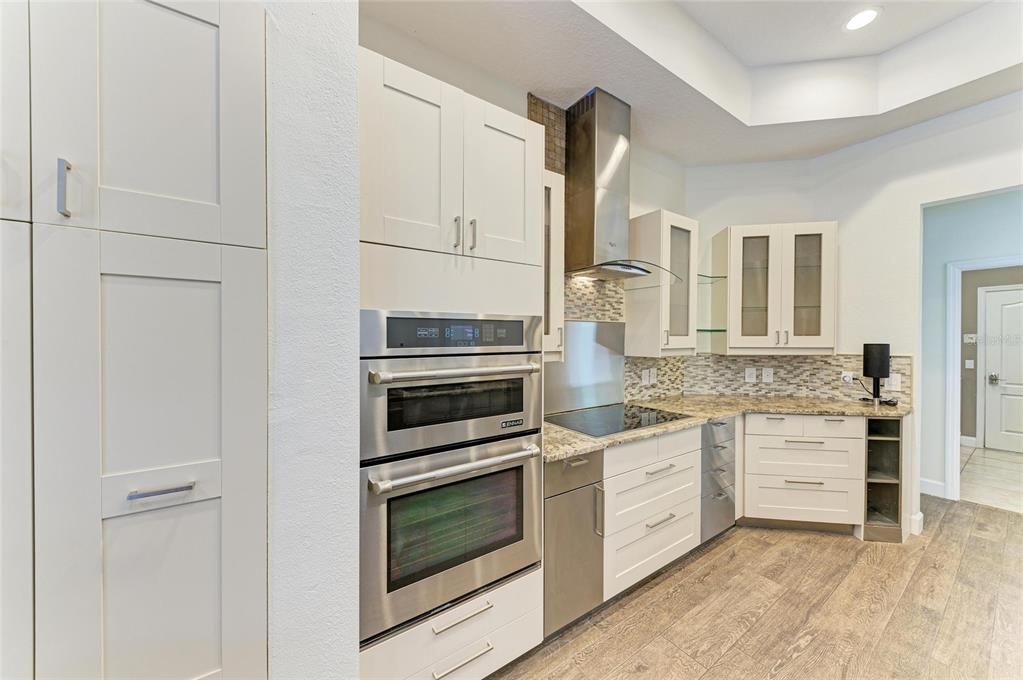 Active With Contract: $799,900 (4 beds, 3 baths, 2319 Square Feet)