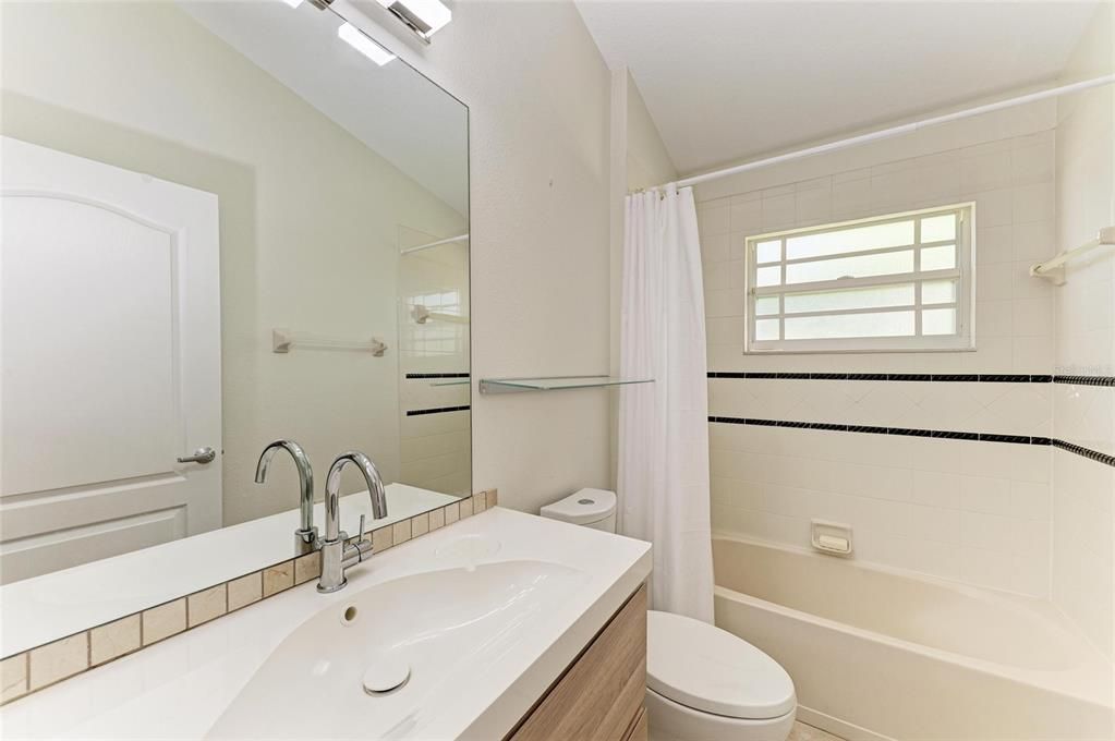 Active With Contract: $799,900 (4 beds, 3 baths, 2319 Square Feet)