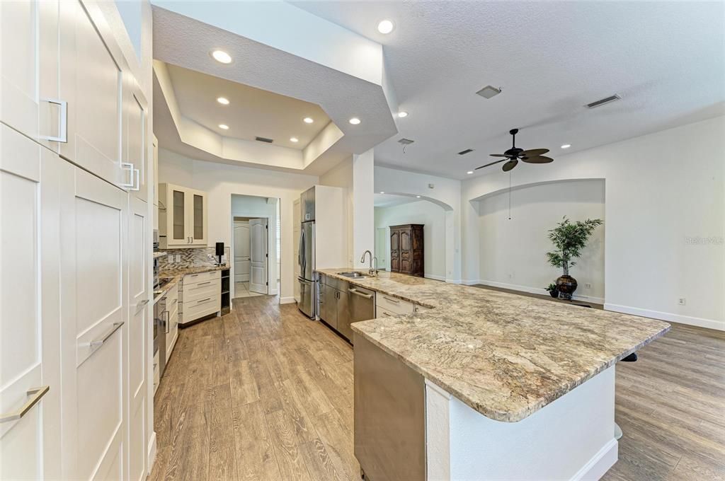 Active With Contract: $799,900 (4 beds, 3 baths, 2319 Square Feet)