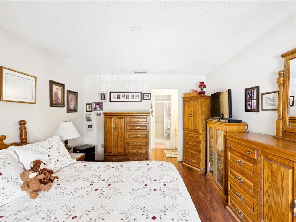 Activo con contrato: $120,000 (2 camas, 2 baños, 1103 Pies cuadrados)