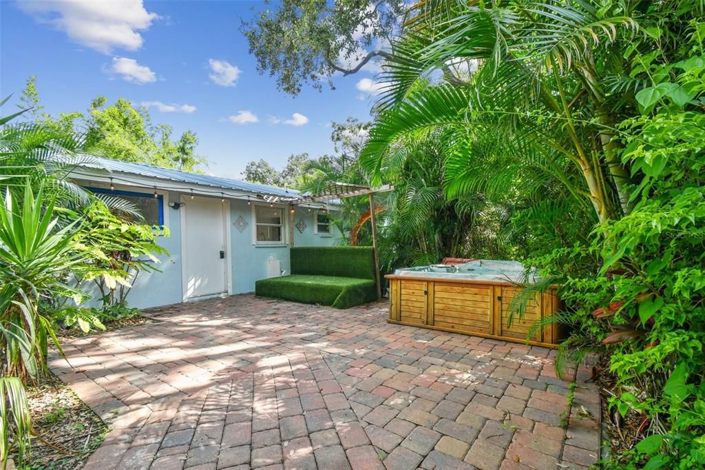 待售: $1,935,000 (8 贝兹, 8 浴室, 3224 平方英尺)