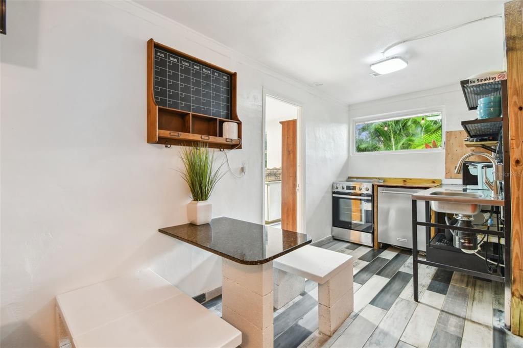 待售: $1,935,000 (8 贝兹, 8 浴室, 3224 平方英尺)