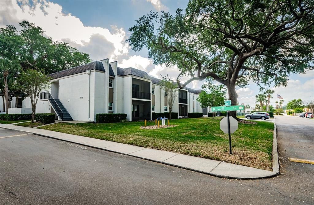 出租: $1,500 (2 贝兹, 2 浴室, 925 平方英尺)