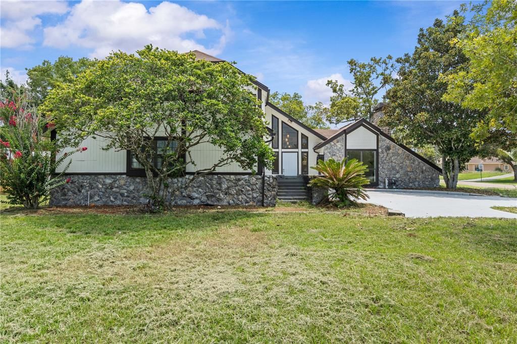 Active With Contract: $379,000 (4 beds, 2 baths, 2108 Square Feet)