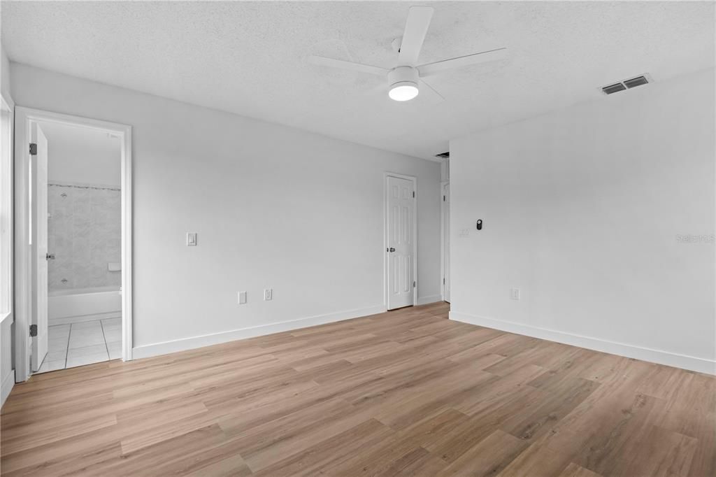 Active With Contract: $379,000 (4 beds, 2 baths, 2108 Square Feet)