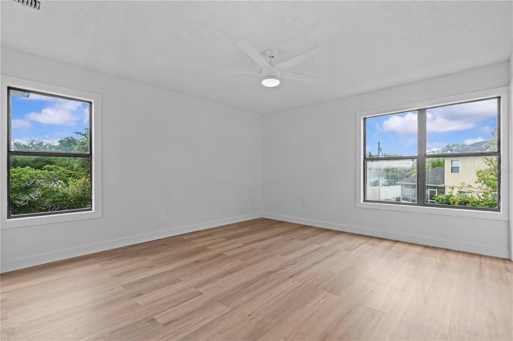 Active With Contract: $379,000 (4 beds, 2 baths, 2108 Square Feet)