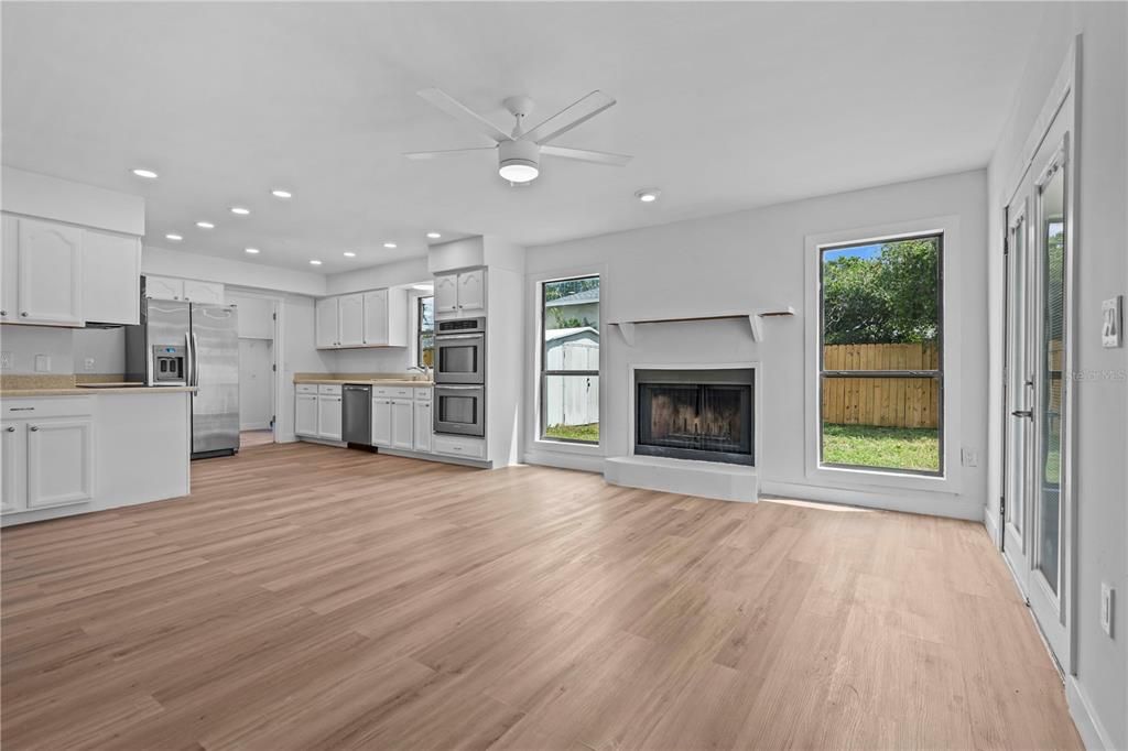 Active With Contract: $379,000 (4 beds, 2 baths, 2108 Square Feet)