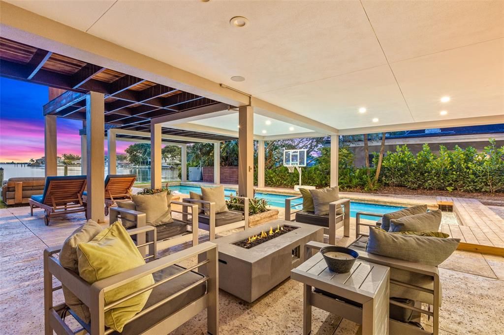 待售: $5,950,000 (5 贝兹, 5 浴室, 6060 平方英尺)