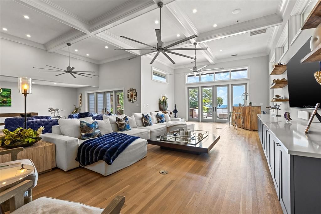 待售: $5,950,000 (5 贝兹, 5 浴室, 6060 平方英尺)