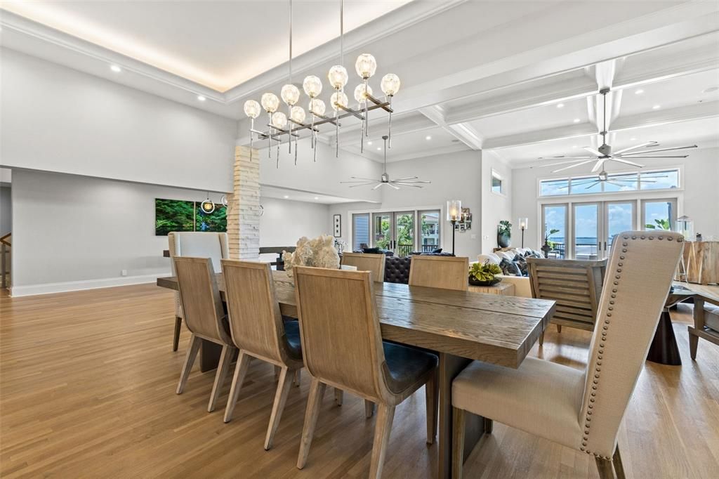 待售: $5,950,000 (5 贝兹, 5 浴室, 6060 平方英尺)