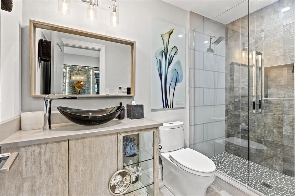 待售: $5,950,000 (5 贝兹, 5 浴室, 6060 平方英尺)