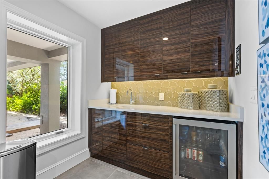 待售: $5,950,000 (5 贝兹, 5 浴室, 6060 平方英尺)