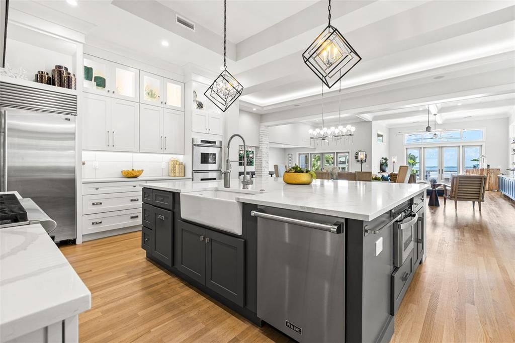 待售: $5,950,000 (5 贝兹, 5 浴室, 6060 平方英尺)