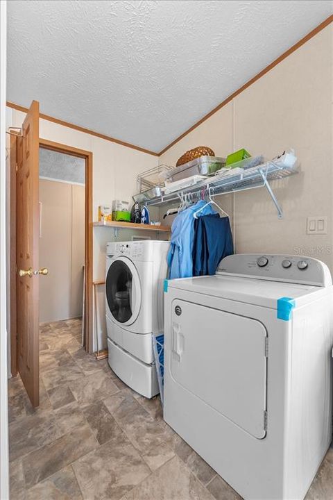 For Sale: $269,900 (3 beds, 2 baths, 2108 Square Feet)