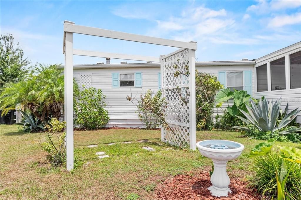 For Sale: $269,900 (3 beds, 2 baths, 2108 Square Feet)