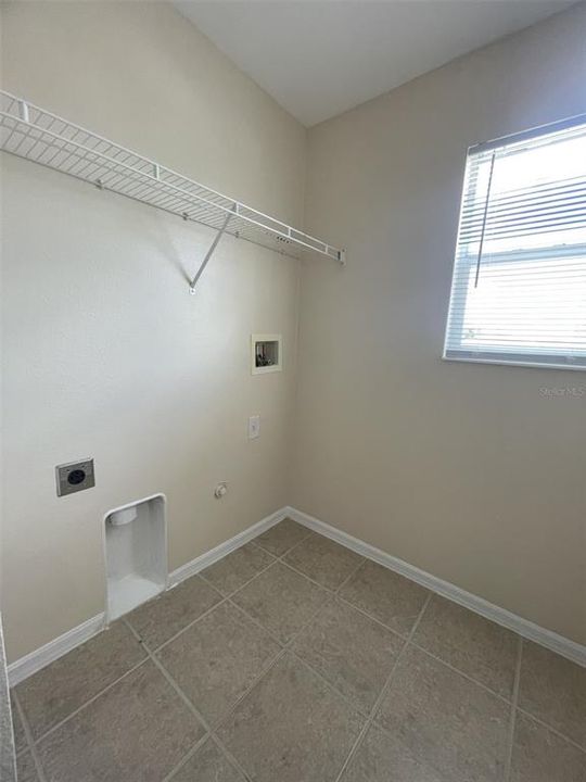 For Rent: $2,700 (4 beds, 3 baths, 2455 Square Feet)