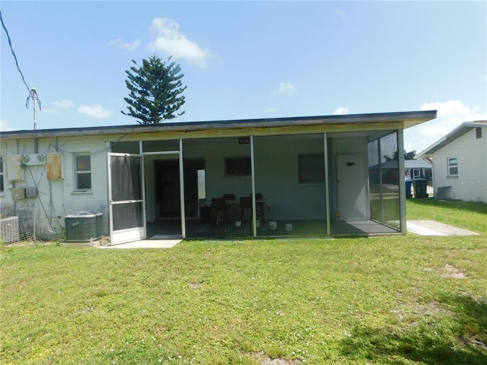 For Sale: $410,000 (4 beds, 0 baths, 1566 Square Feet)