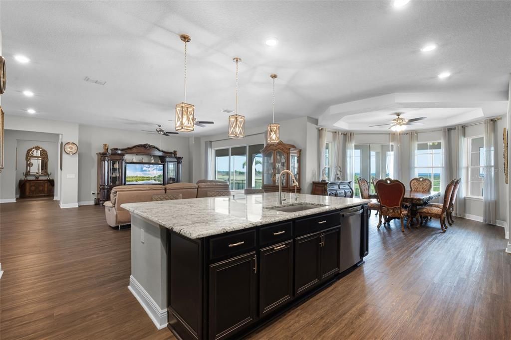 En Venta: $1,175,000 (5 camas, 5 baños, 5412 Pies cuadrados)