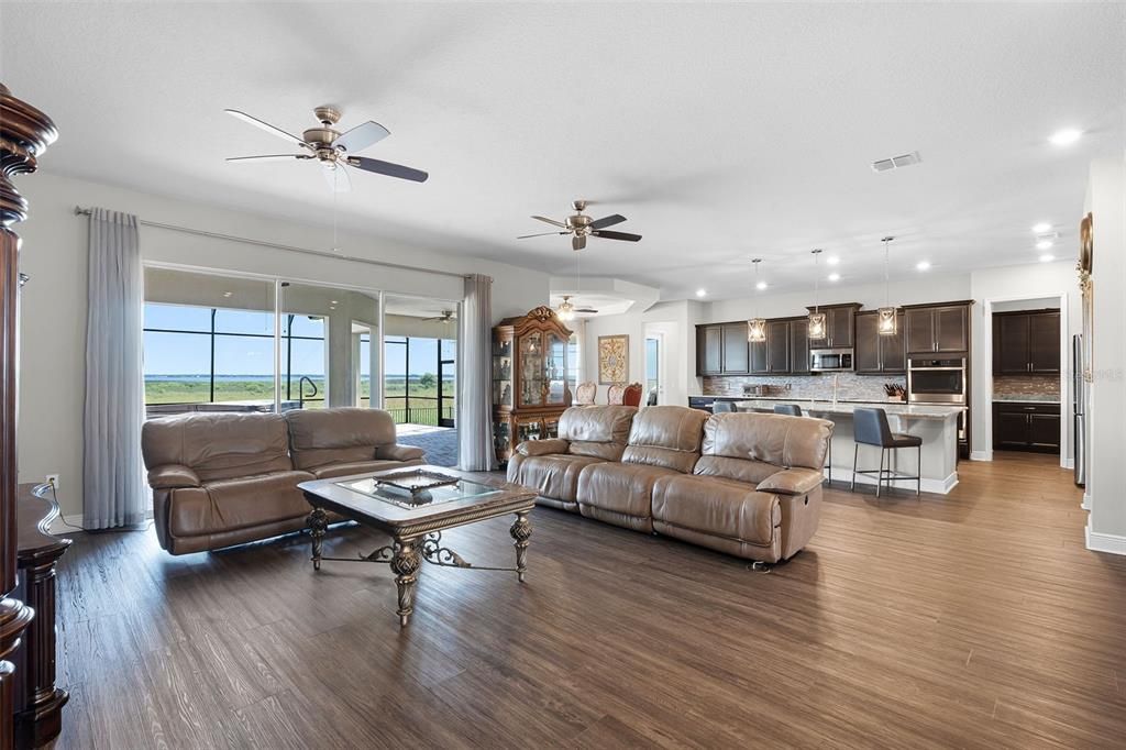 En Venta: $1,175,000 (5 camas, 5 baños, 5412 Pies cuadrados)