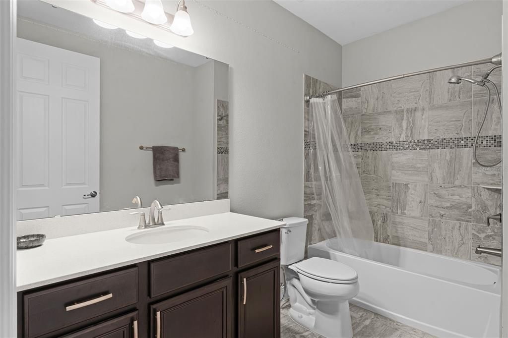 En Venta: $1,175,000 (5 camas, 5 baños, 5412 Pies cuadrados)