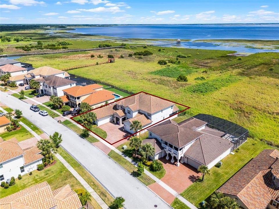 En Venta: $1,175,000 (5 camas, 5 baños, 5412 Pies cuadrados)