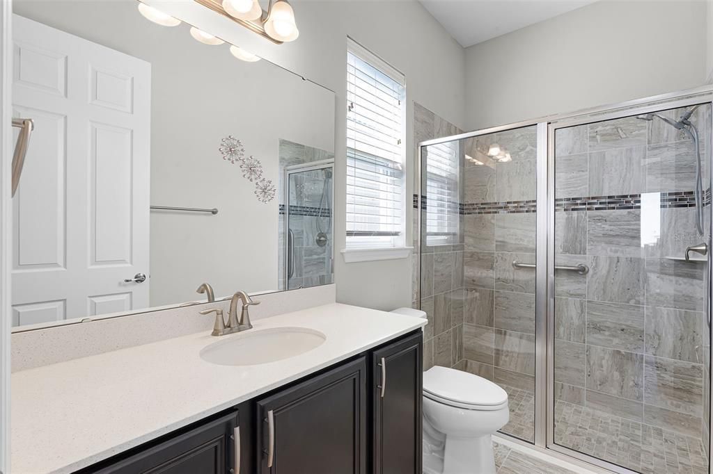 En Venta: $1,175,000 (5 camas, 5 baños, 5412 Pies cuadrados)