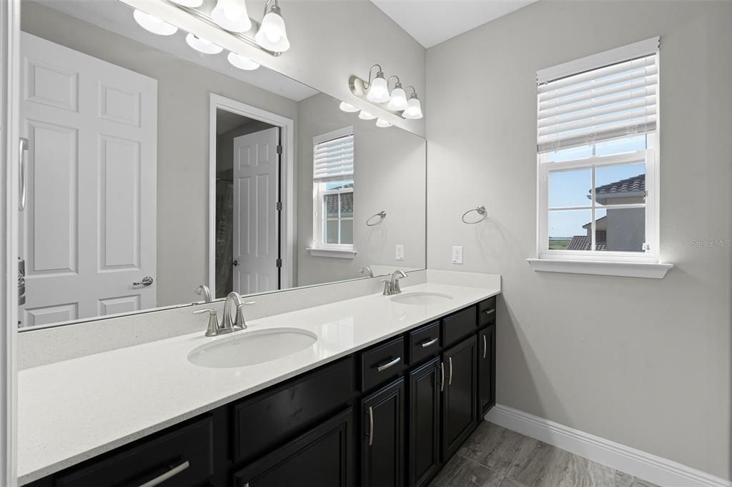 En Venta: $1,175,000 (5 camas, 5 baños, 5412 Pies cuadrados)