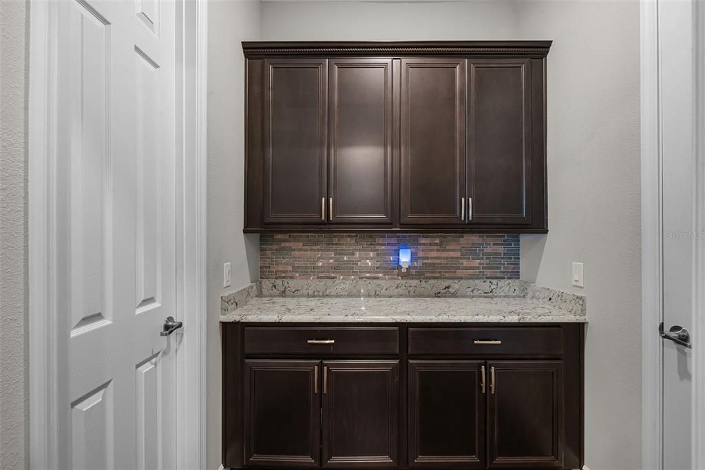 En Venta: $1,175,000 (5 camas, 5 baños, 5412 Pies cuadrados)