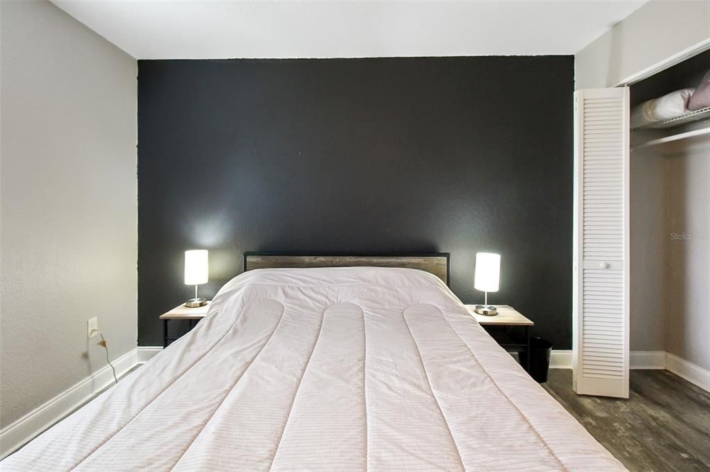 出租: $7,000 (3 贝兹, 2 浴室, 1410 平方英尺)