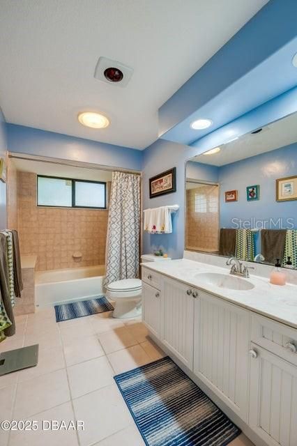 合同活跃: $620,000 (4 贝兹, 2 浴室, 3104 平方英尺)