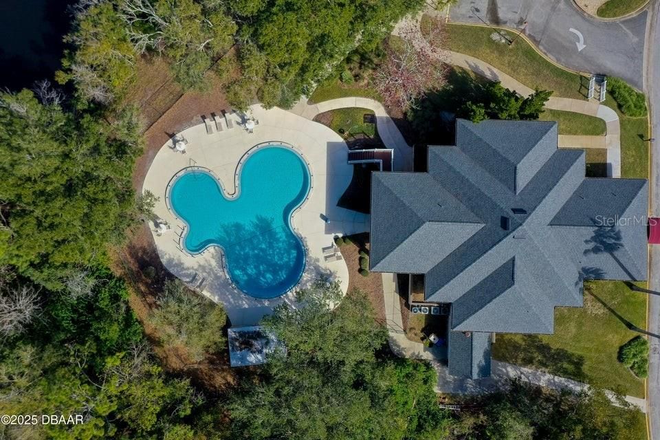 合同活跃: $620,000 (4 贝兹, 2 浴室, 3104 平方英尺)