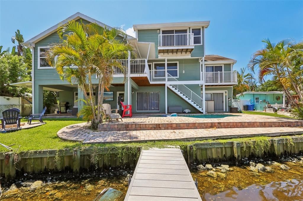 En Venta: $834,900 (4 camas, 3 baños, 2974 Pies cuadrados)