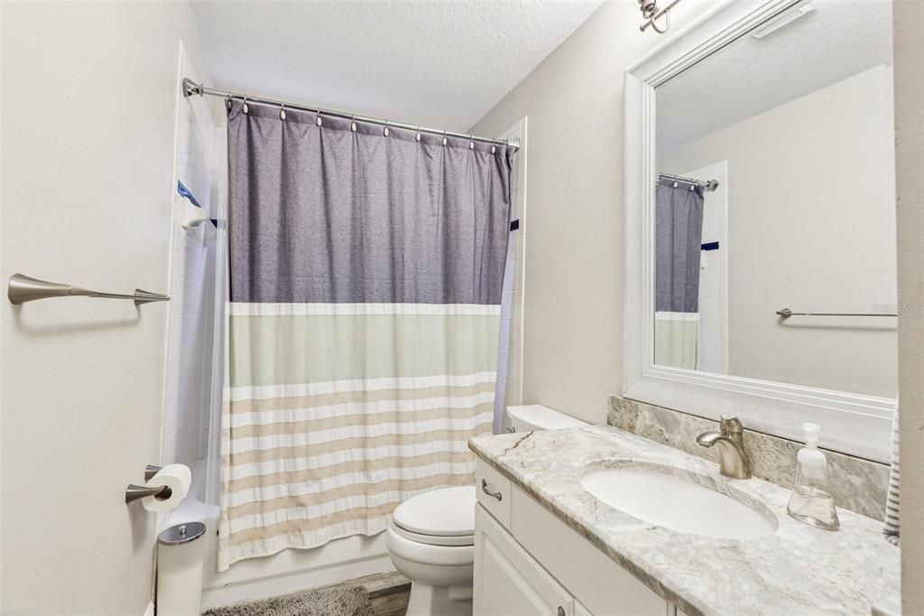 En Venta: $834,900 (4 camas, 3 baños, 2974 Pies cuadrados)