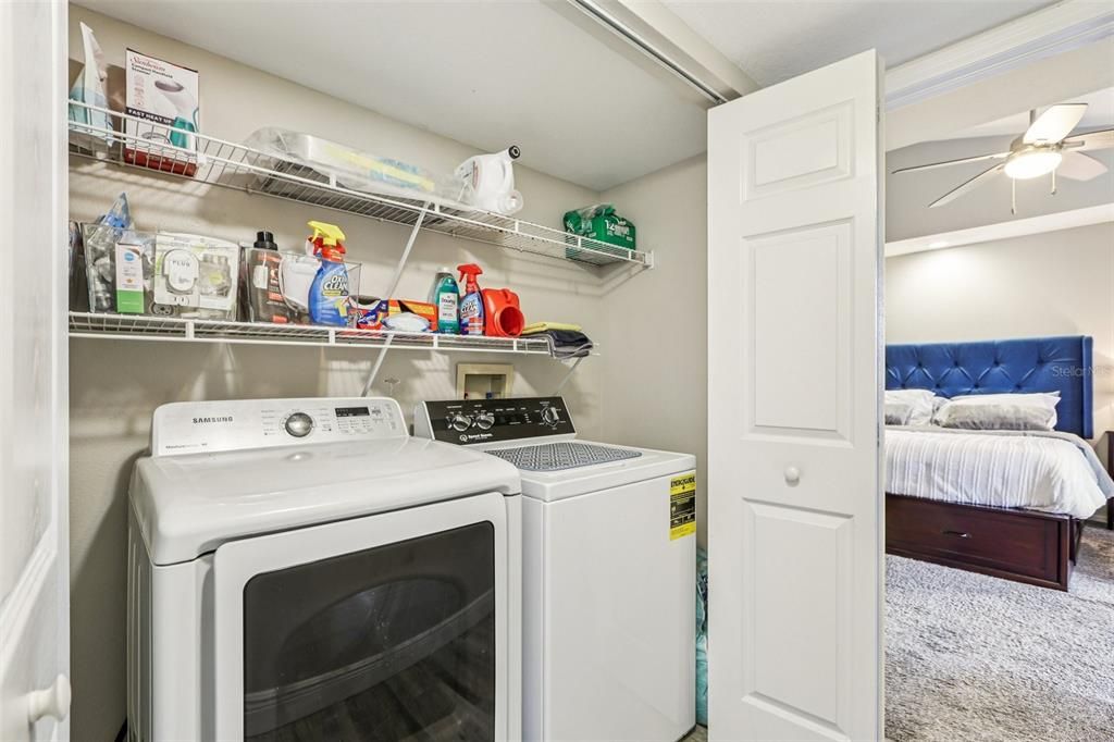 En Venta: $834,900 (4 camas, 3 baños, 2974 Pies cuadrados)