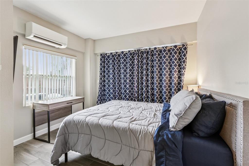 En Venta: $834,900 (4 camas, 3 baños, 2974 Pies cuadrados)