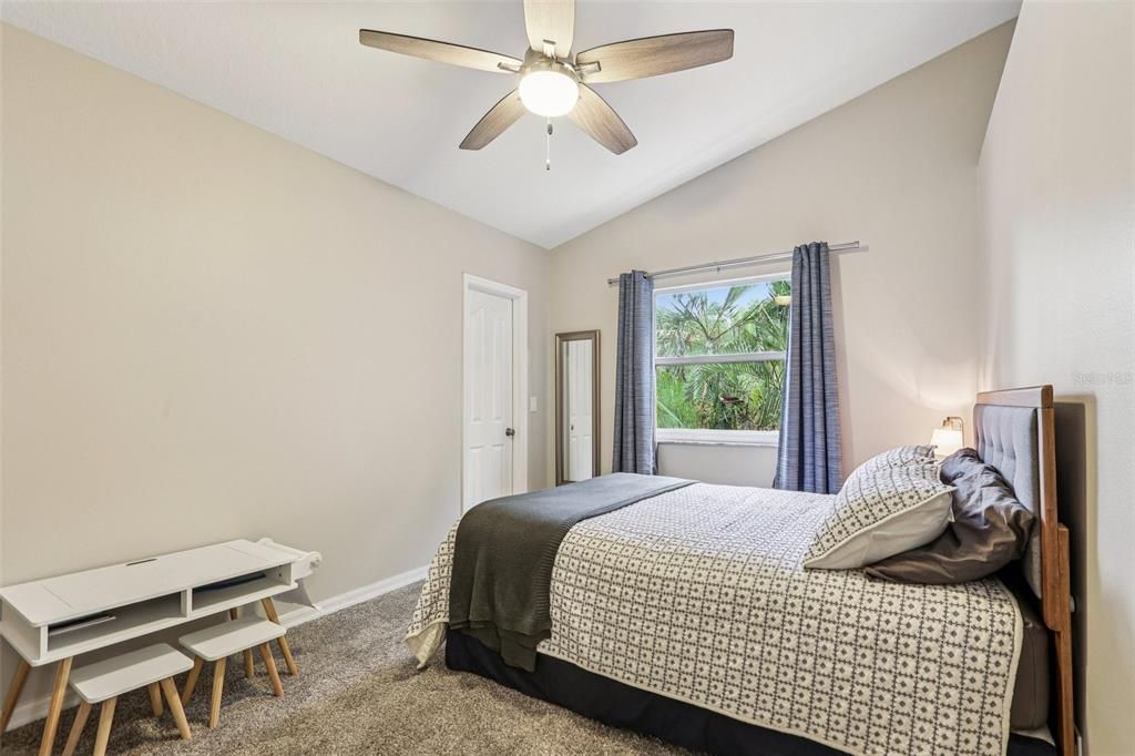 En Venta: $834,900 (4 camas, 3 baños, 2974 Pies cuadrados)