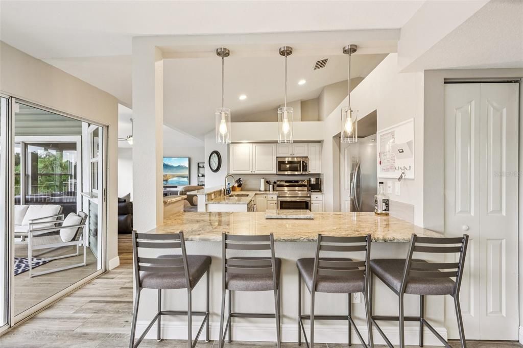 En Venta: $834,900 (4 camas, 3 baños, 2974 Pies cuadrados)