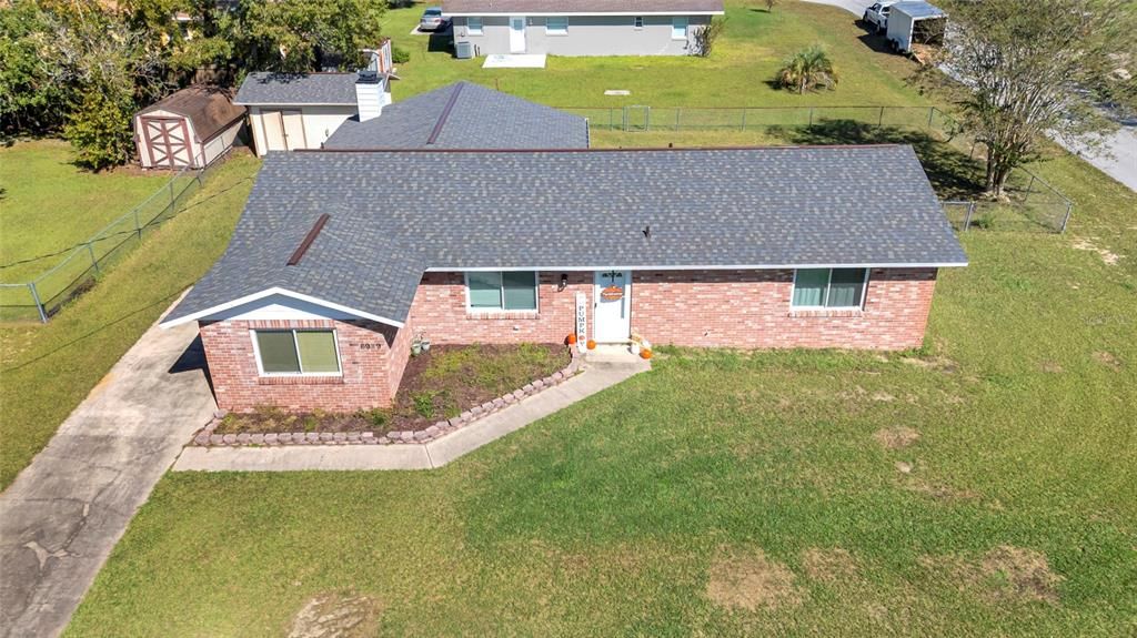 For Rent: $2,050 (4 beds, 2 baths, 2002 Square Feet)