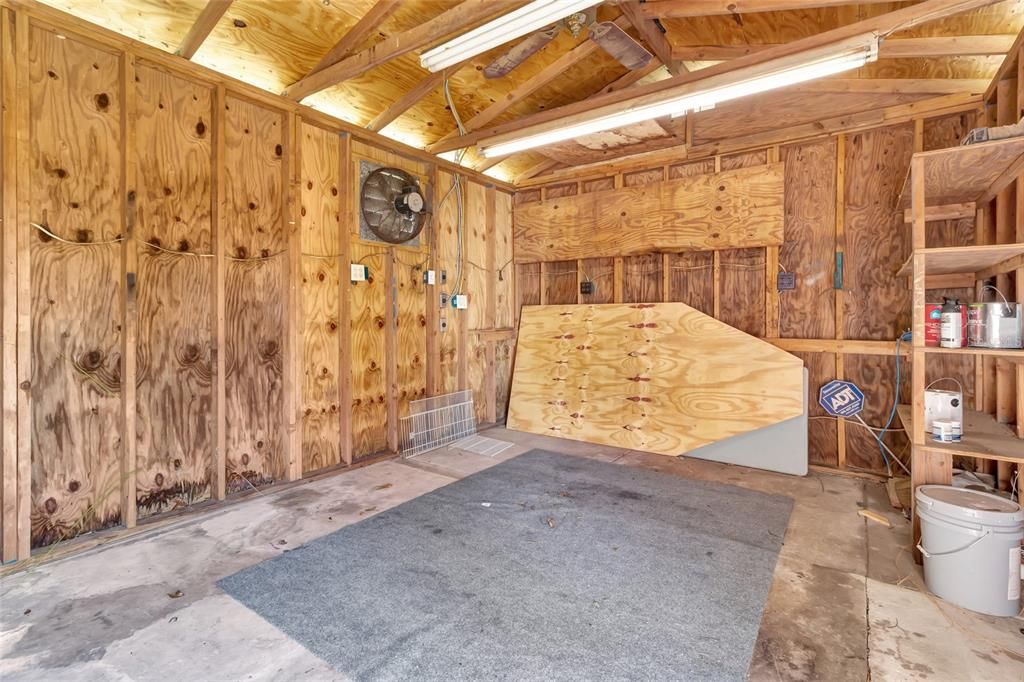 For Rent: $2,050 (4 beds, 2 baths, 2002 Square Feet)