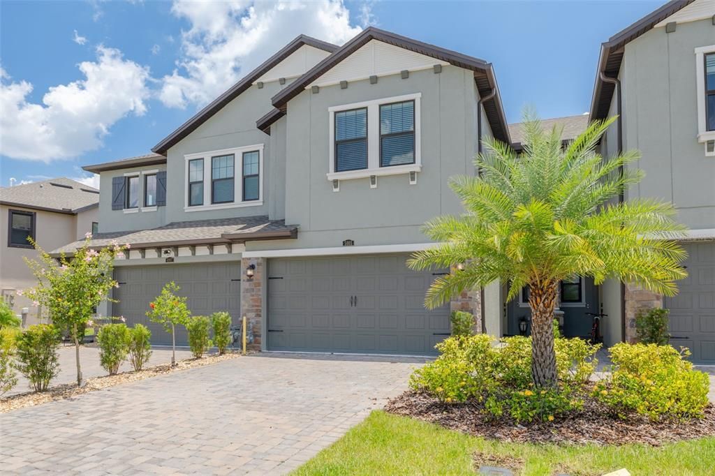 Под контрактом: $375,000 (3 спален, 2 ванн, 1827 Квадратных фут)