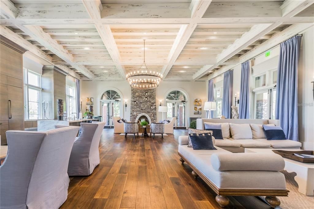 Под контрактом: $375,000 (3 спален, 2 ванн, 1827 Квадратных фут)