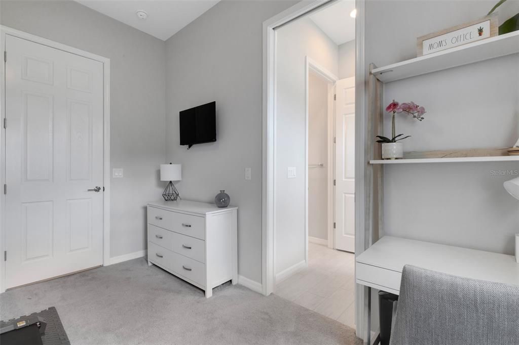 En Venta: $1,550,000 (5 camas, 4 baños, 3654 Pies cuadrados)