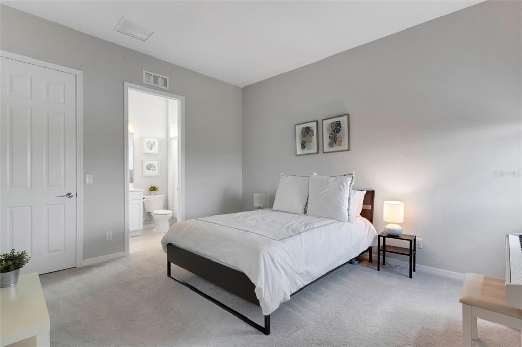 En Venta: $1,550,000 (5 camas, 4 baños, 3654 Pies cuadrados)