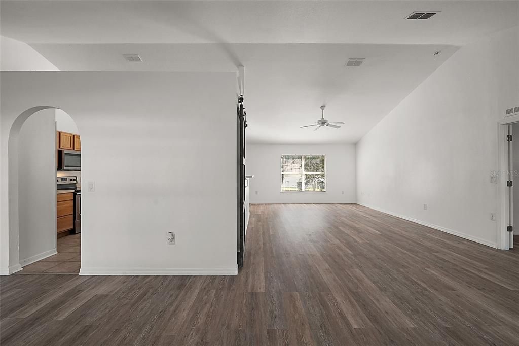 На продажу: $445,000 (4 спален, 2 ванн, 2238 Квадратных фут)