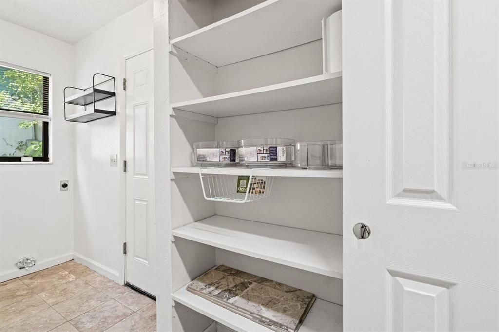 待售: $195,000 (3 贝兹, 1 浴室, 1209 平方英尺)