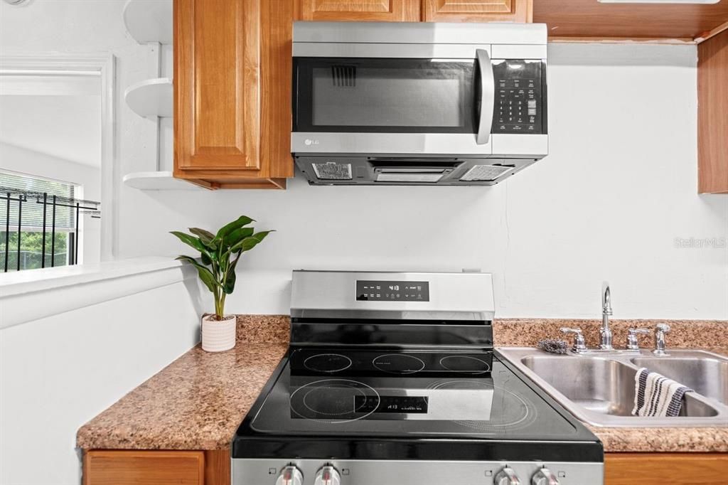 待售: $195,000 (3 贝兹, 1 浴室, 1209 平方英尺)