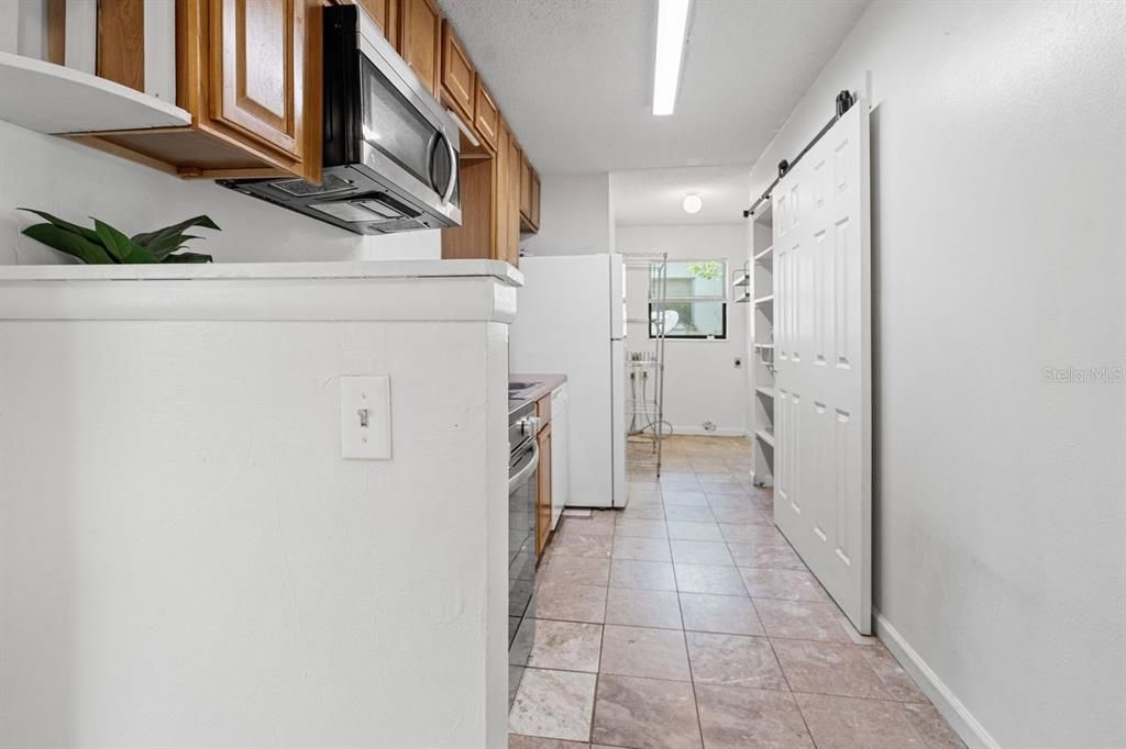 待售: $195,000 (3 贝兹, 1 浴室, 1209 平方英尺)