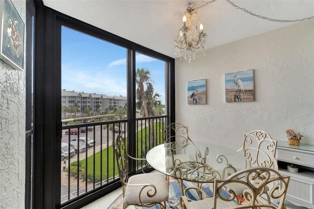 На продажу: $455,000 (1 спален, 1 ванн, 751 Квадратных фут)