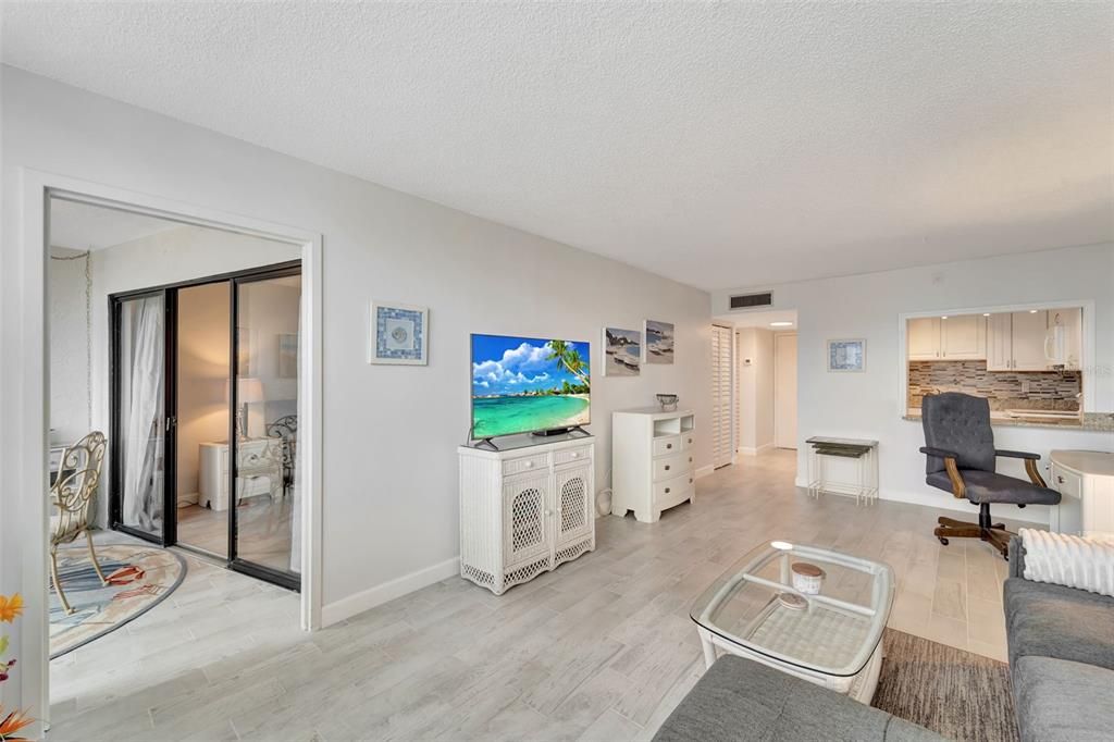 На продажу: $455,000 (1 спален, 1 ванн, 751 Квадратных фут)