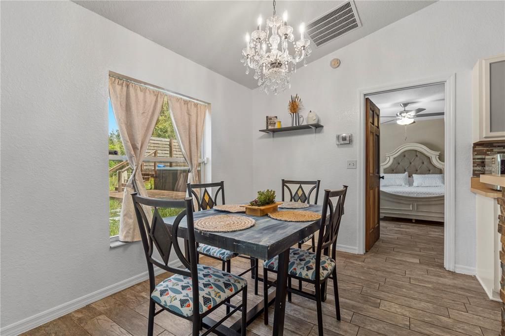 For Sale: $335,000 (3 beds, 2 baths, 1362 Square Feet)